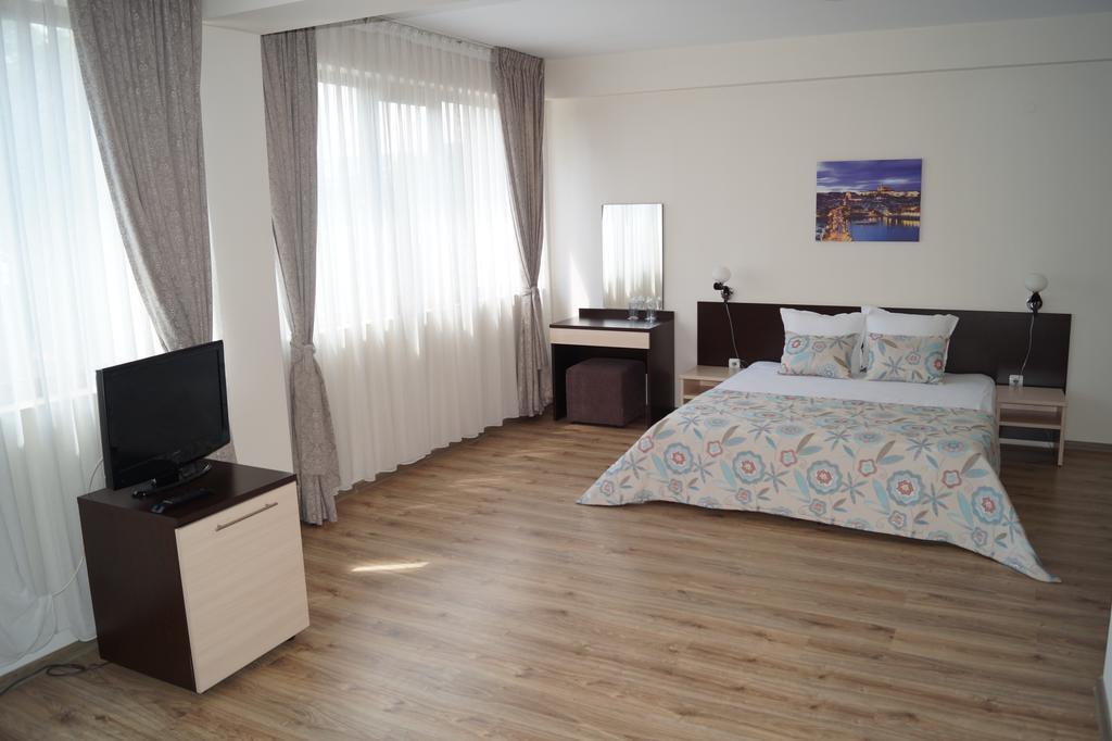 Hotel Kardjali Kŭrdzhali Exteriér fotografie