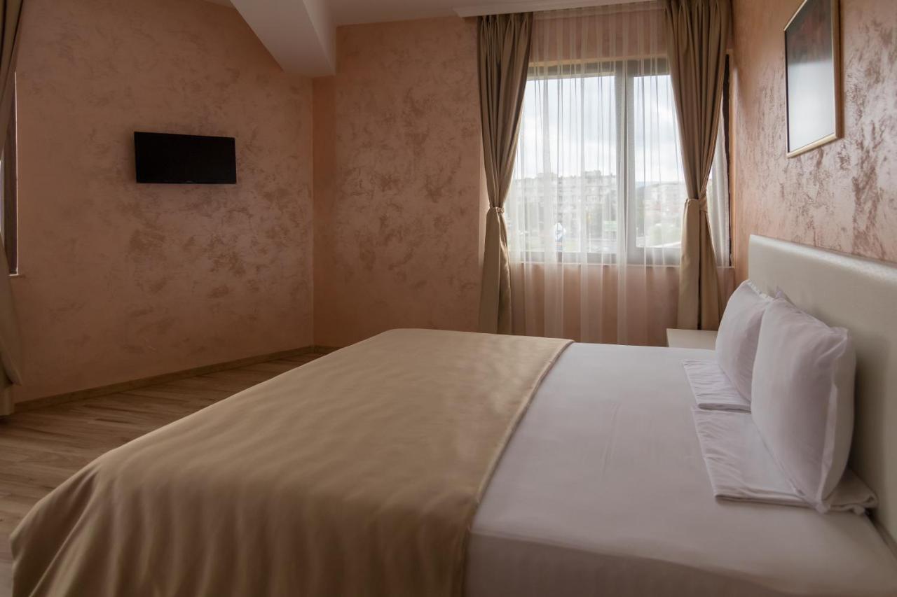 Hotel Kardjali Kŭrdzhali Exteriér fotografie
